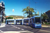 R3.3-Tw 2202 wendet am Stachus